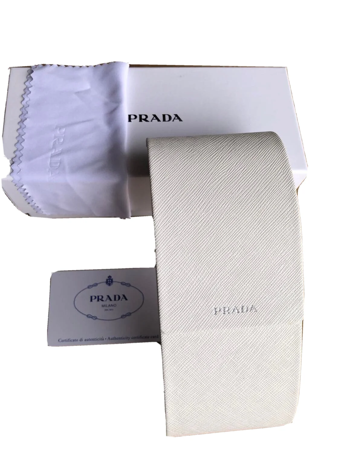 NEW PRADA Large White Flip Top Magnetic Closure Sunglasses /Eyeglasses Hard Case