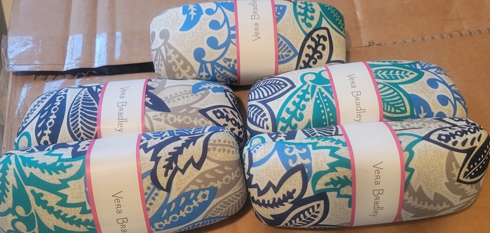 New Vera Bradley Hard Shell Eyeglass Case Pattern (Santiago) BLOWOUT SALE