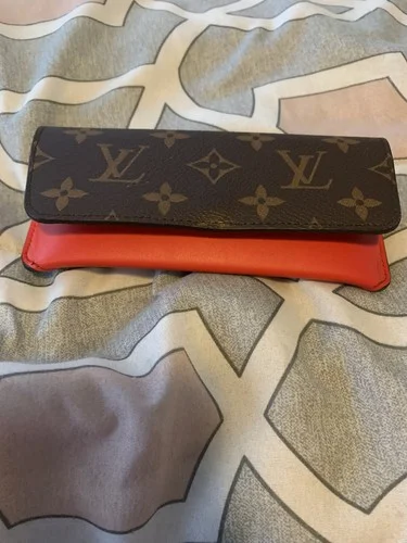 New without tag Louis Vuitton Monogram Woody eye glass case with red accent 2