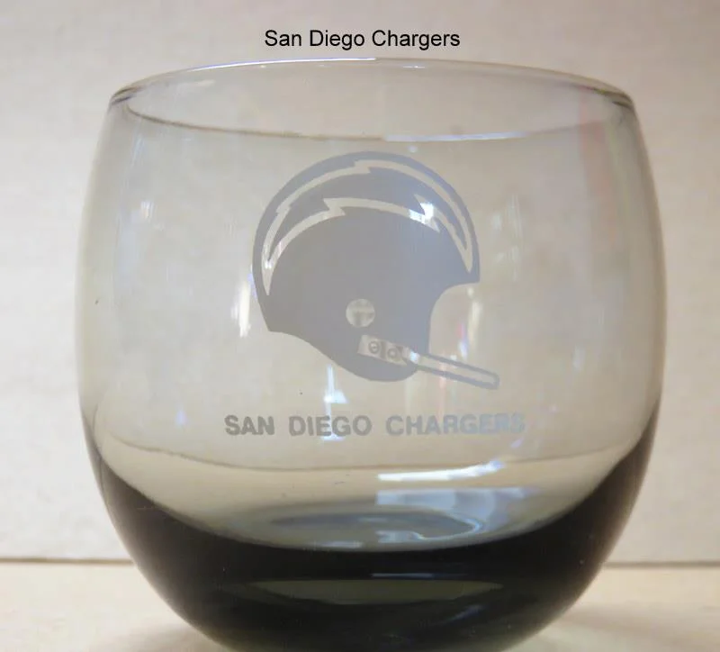 NFL Football Vintage Round Smokey Lowball Glasses Tumblers 4