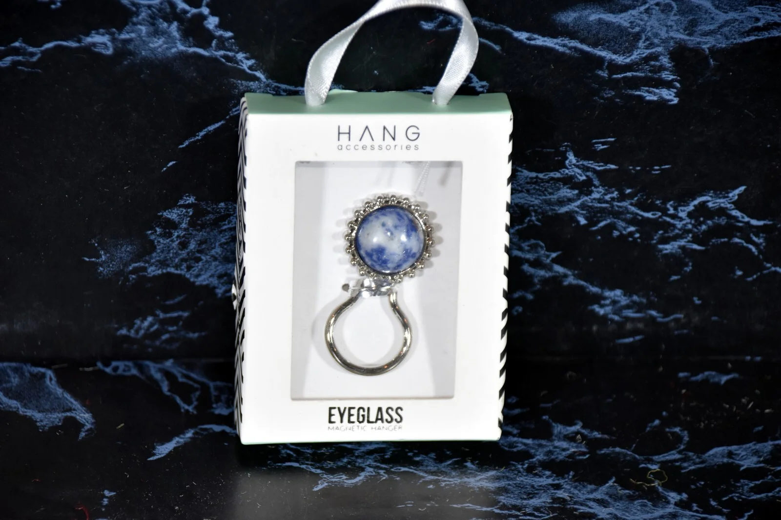 NIB HANG Eyeglass Holder Magnetic Blue Marble & Silver Tone Hanging Accessory
