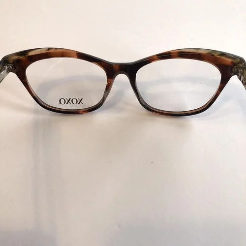 NWT XOXO Eyeglasses Frames Cali Brown 52-17-140 3