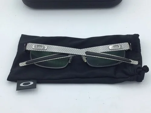 Oakley Carbon Plate Black Titanium OX5079-0253 Light 142 Black/Silver Case 2