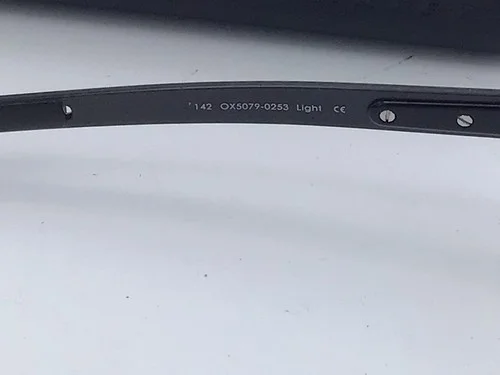 Oakley Carbon Plate Black Titanium OX5079-0253 Light 142 Black/Silver Case 3