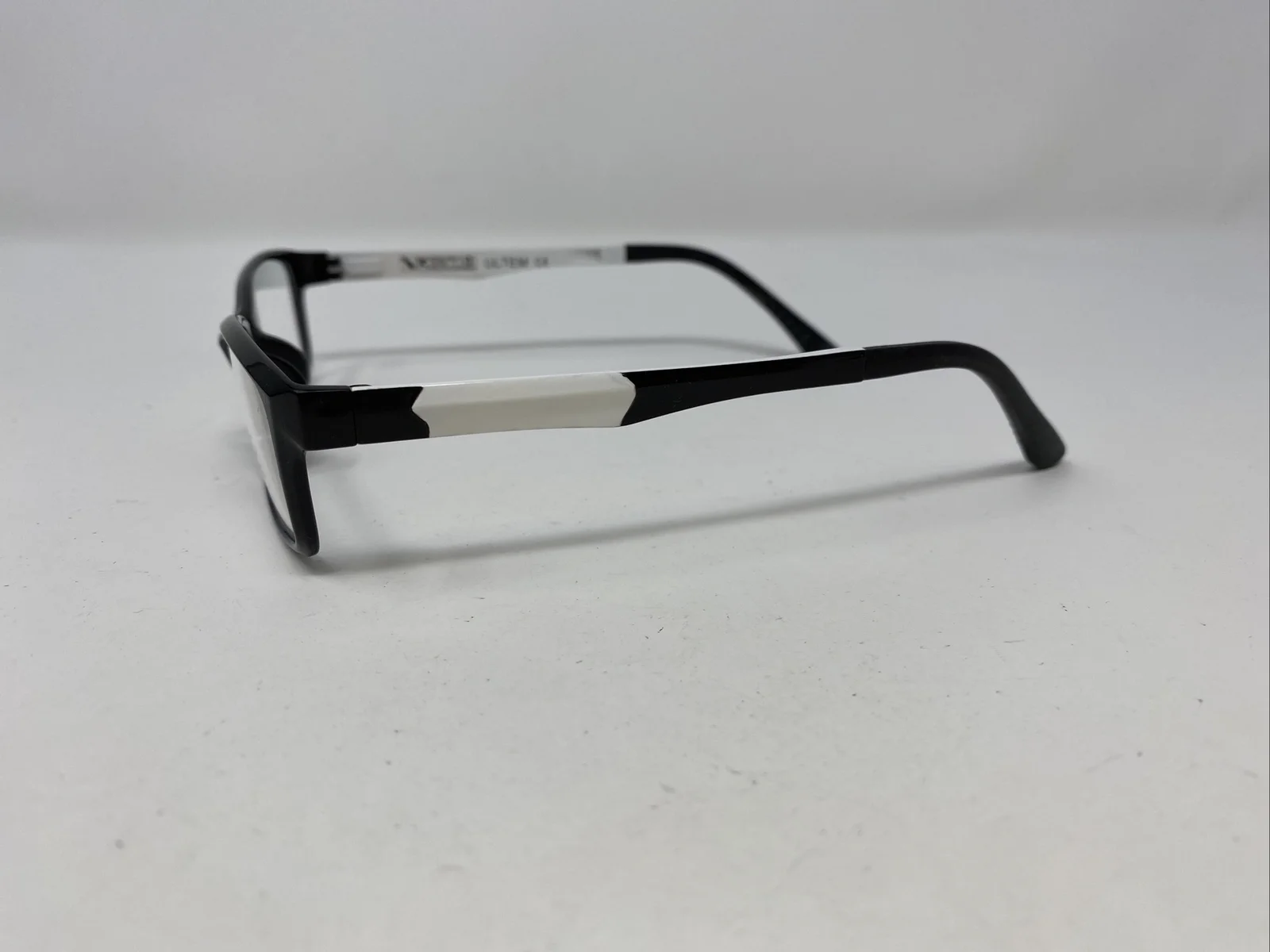 Oxygen Eyeglasses Frames 6010 53-16-140 Black/White Full Rim EE07 3