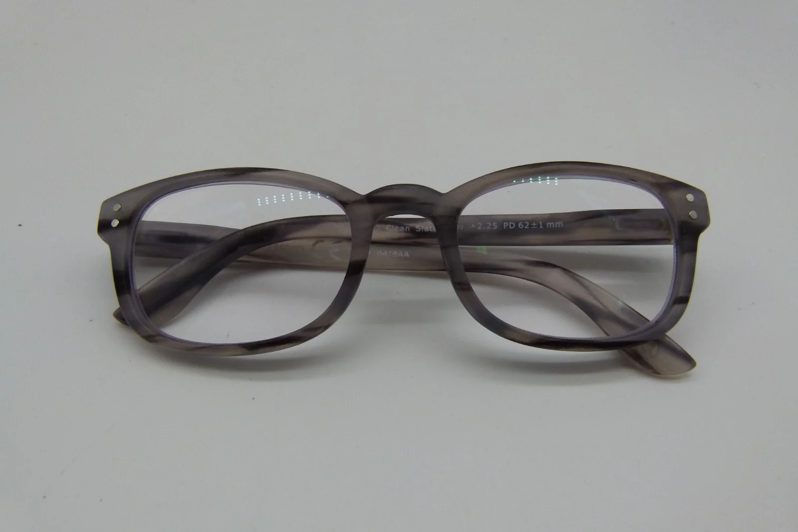 Peepers 2943 Clean Slate Focus Reading Glasses +2.25 Gray Horn 2
