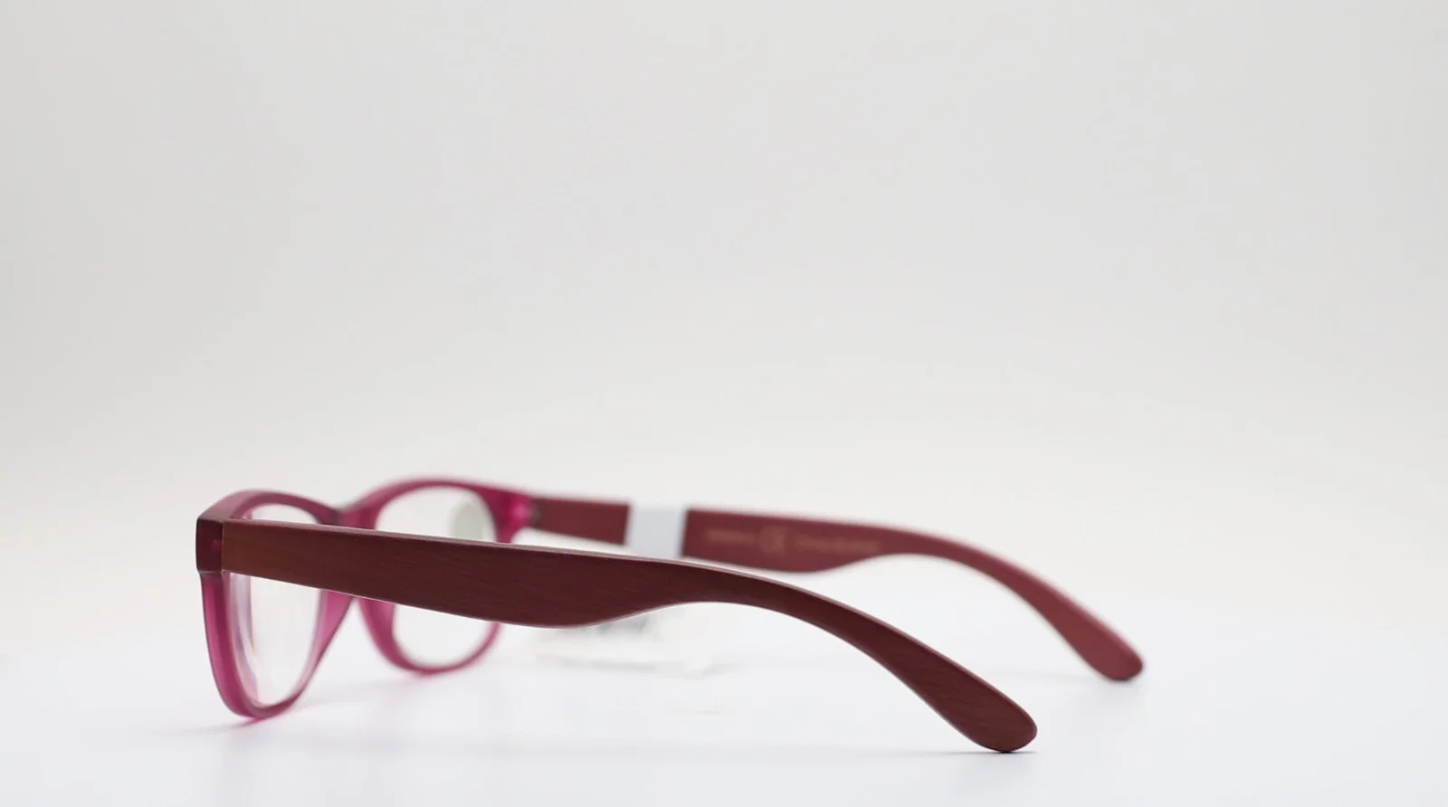 Peepers Day Tripper Purple Wood Rectangle Unisex Reading Glasses Power +2.50 4