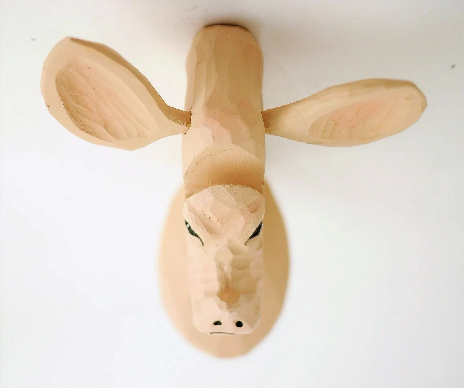PEEPERS EYEGLASS HOLDER - Pink Wood Hand Carved Pig Figurine - Holds Eyeglasses 3