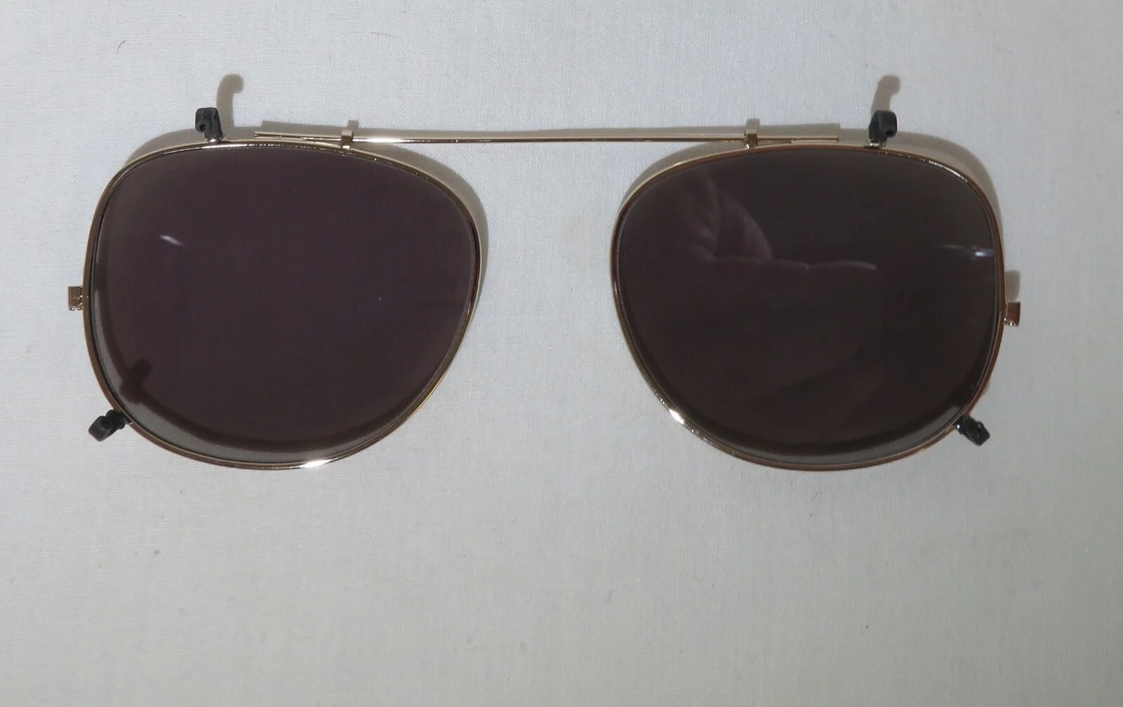 Phillip Lim Shayde Clip on Sunglasses for the Eyeglass Frame, green lens, New 3
