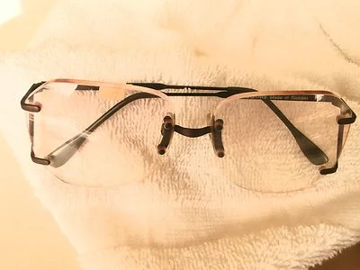 POLARIS FACETS VINTAGE 1982 SWEDISH METAL RIMLESS TINTED GLASSES--NEVER SOLD!! 3