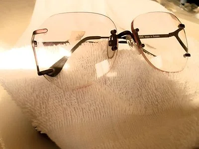 POLARIS FACETS VINTAGE 1982 SWEDISH METAL RIMLESS TINTED GLASSES--NEVER SOLD!! 4