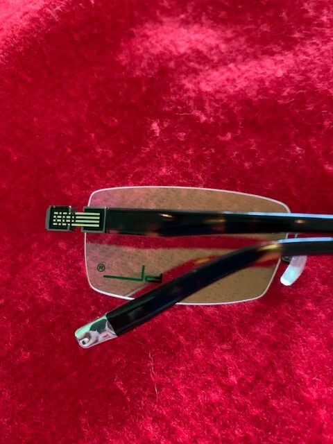 PRESCRIPTION EYEGLASS FRAMELESS, REALLY PRETTY WITH SILVER AND BLACK TRIM 4