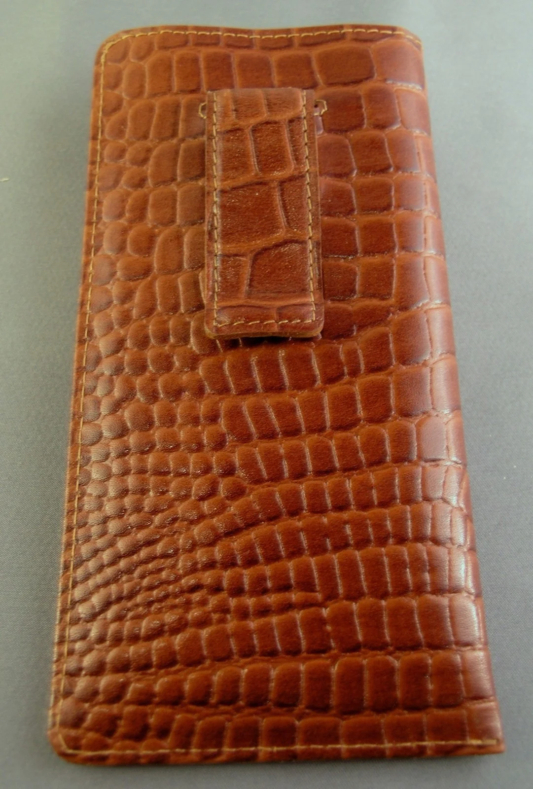 Quality TAN leather embossed croco pattern - Eyeglass / Glasses Case w/ clip