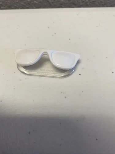 ReaderRest Magnetic Eyeglass Holder White Shades RSBK (Shark Tank) 2