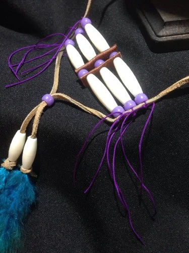 Reading EyeGlass Holder Necklace Native American Hand Made New Leather/ feather 4
