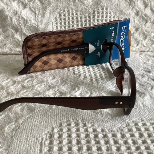 Reading glasses Cheaters Foster Grant E-Z READER Hugo Free Case +2.00 4