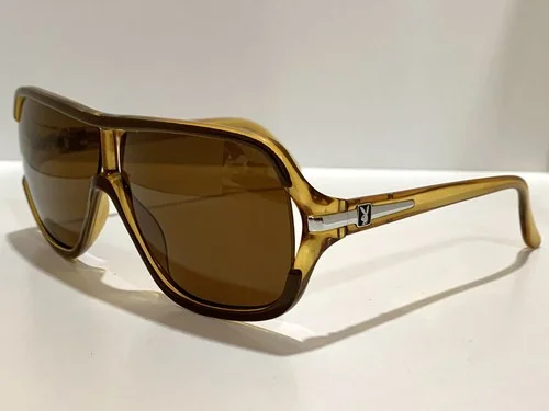 *Retro* PLAYBOY 4525 Sunglass w/case - ABossOpticians Vintage Eyewear Gallery 2