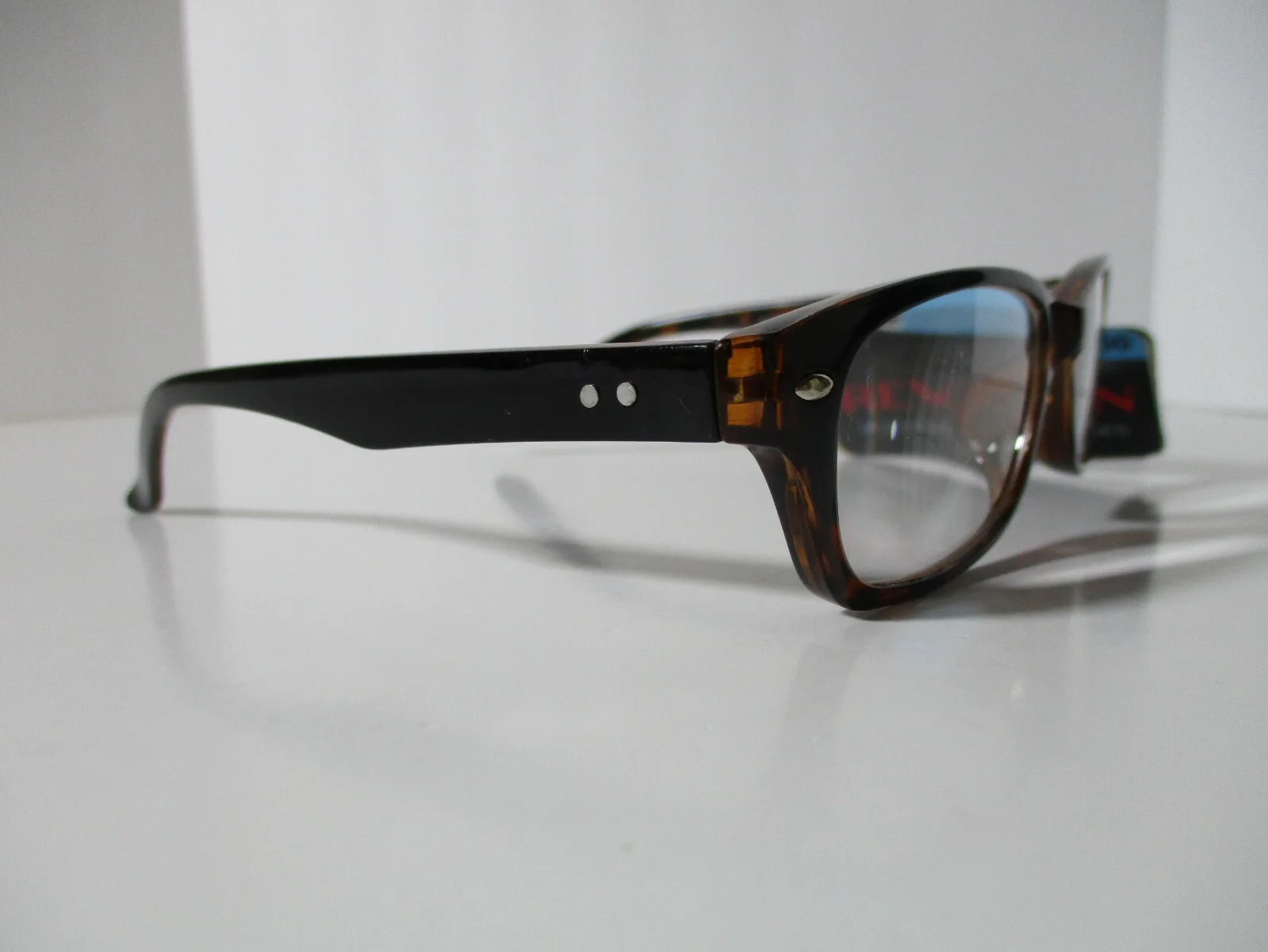 Revlon Laura Brown Tortoise Women Rectangle Readers Reading Glasses +2.00 New 3