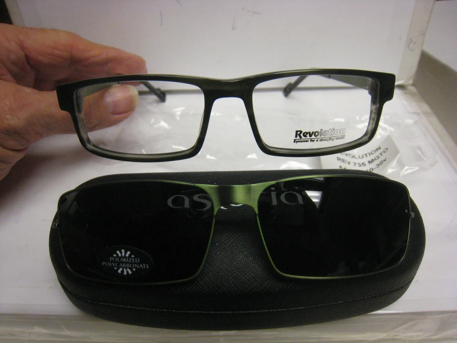 Revolution Eyeglass DEMO Frame With Sun Shade REV735 MGTO 54-17-140 w/case