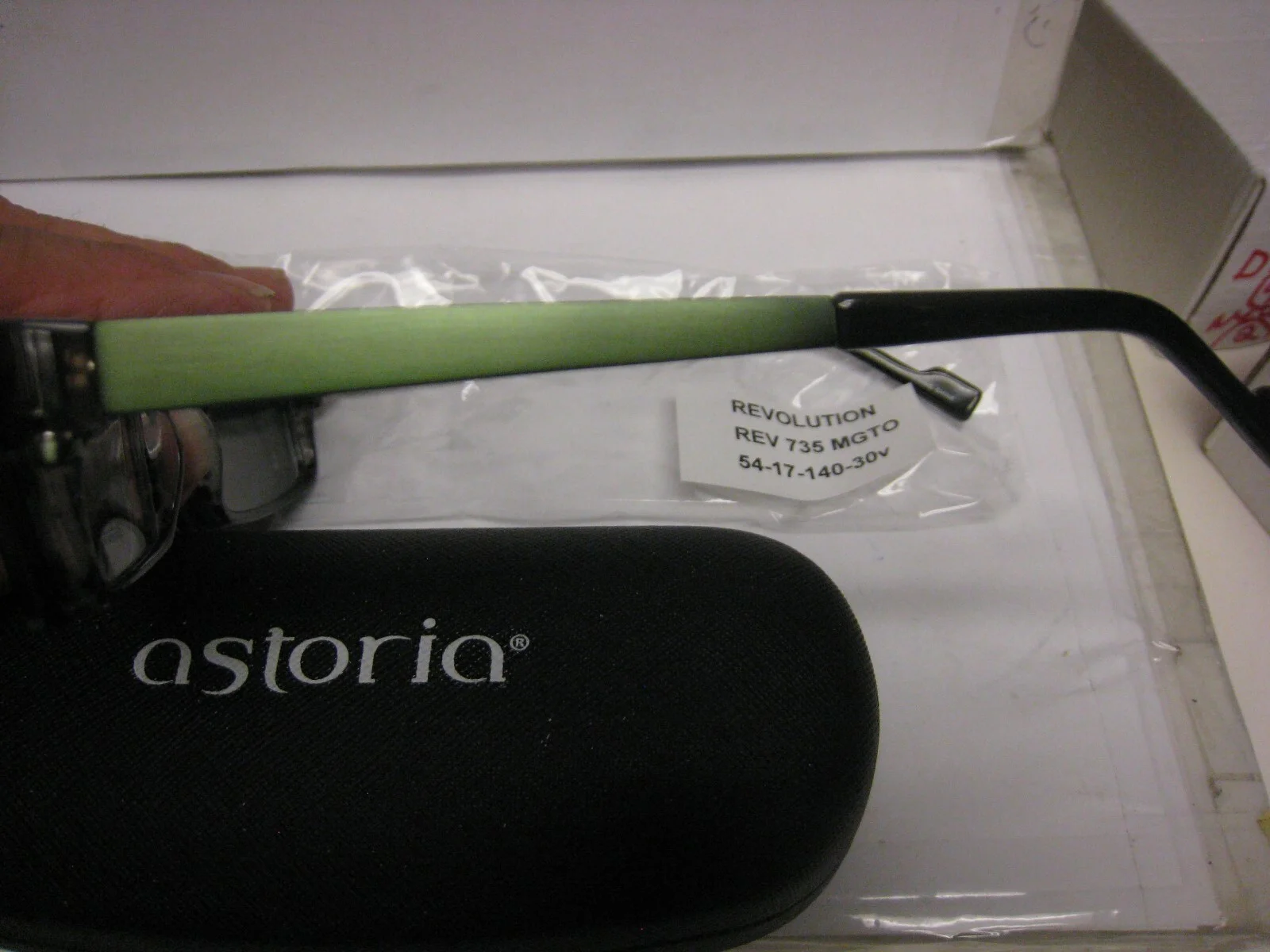 Revolution Eyeglass DEMO Frame With Sun Shade REV735 MGTO 54-17-140 w/case 4