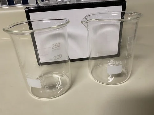 Santa Barbara SB Mixology Glass Beaker Set Of 4 NEW 2
