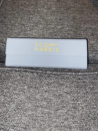 SCOTT HARRIS EyeGlass Foldable Case with Magnetic Closure, Gray, Pre-Owned!