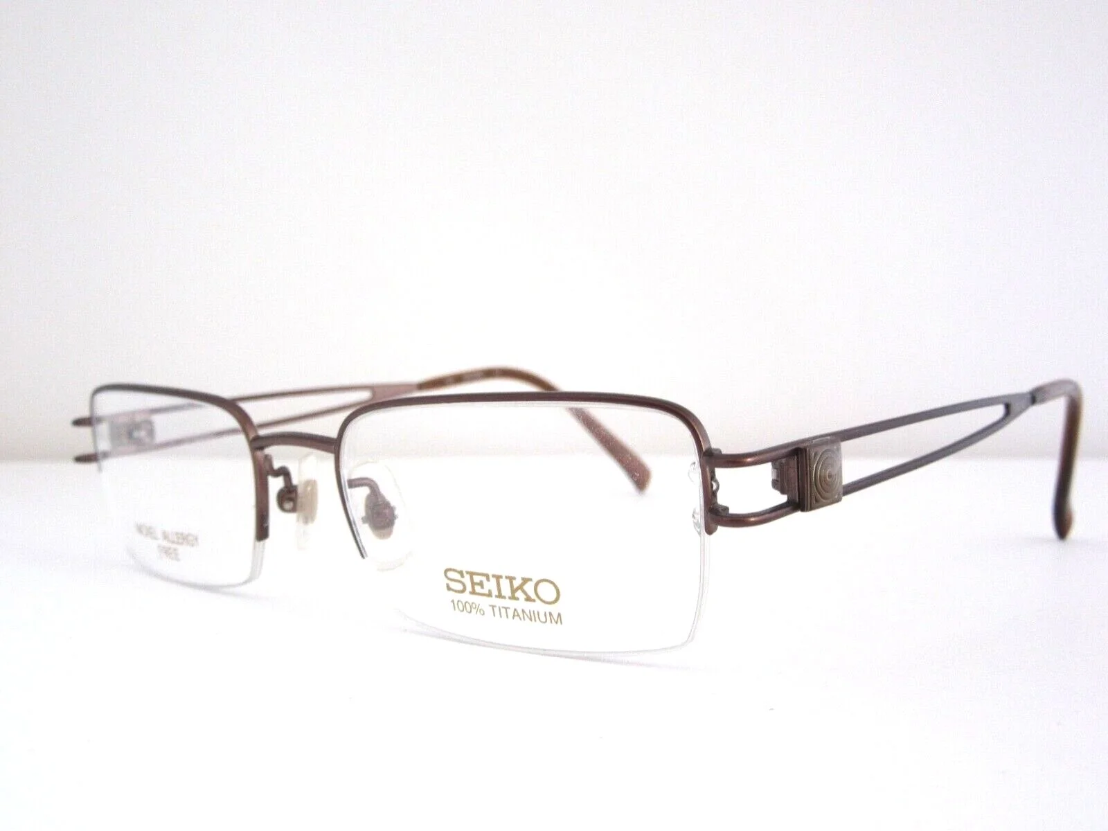 SEIKO T 146 752 Brown Titanium Women