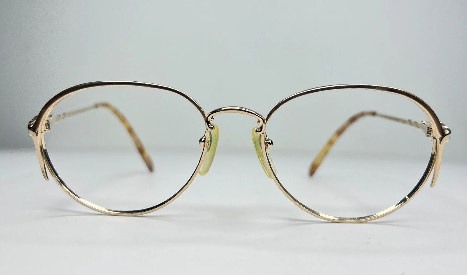Seiko T001 Womens Eyeglass Frames Titanium Frame Gold 52-17-135 20317
