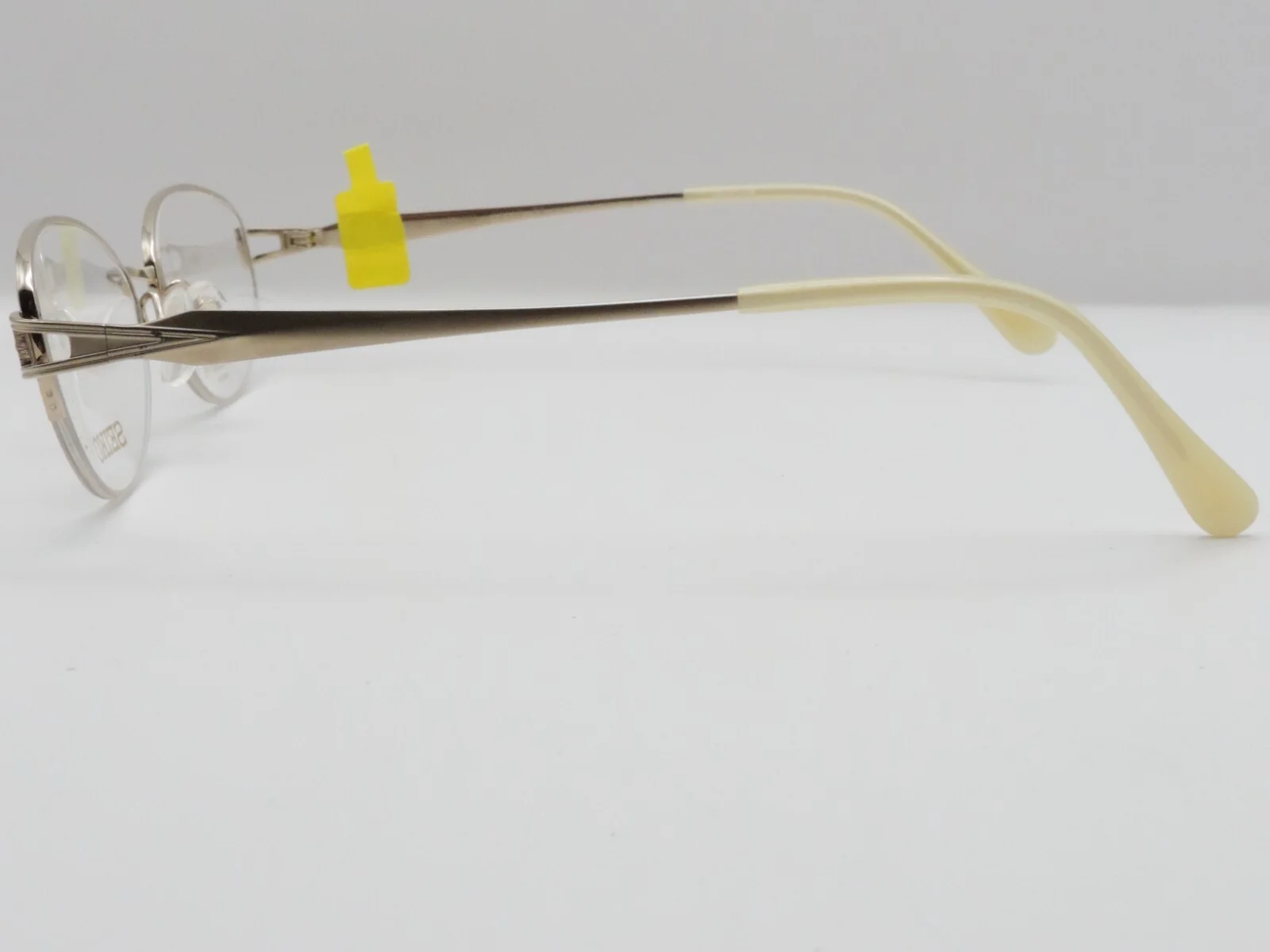 SEIKO T3118 TITANIUM OVAL HALF RIM EYEGLASS FRAMES 001 GOLD 53-17-139 3