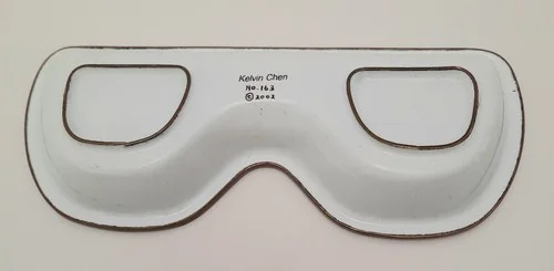 Signed Kelvin Chen Enamel Eyeglasses Holder 4