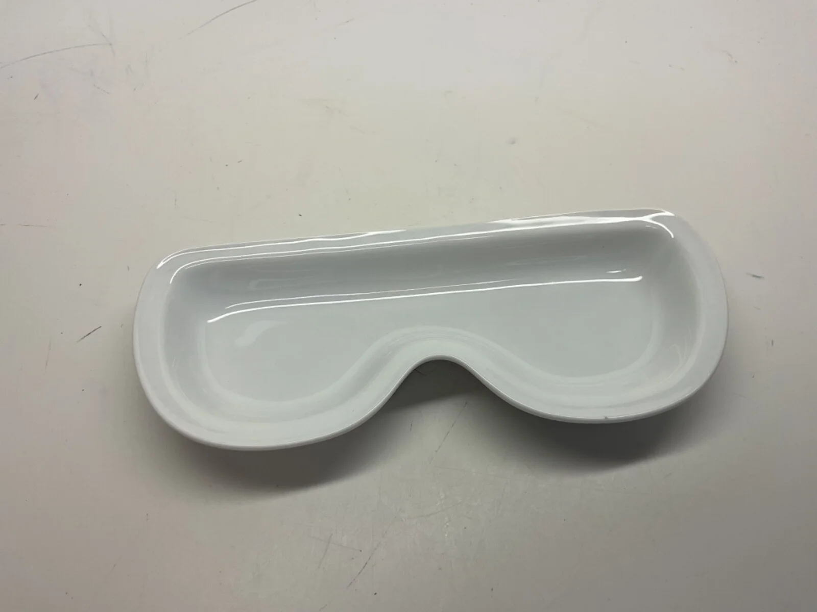 SOLID WHITE CERAMIC PORCELAIN EYEGLASS HOLDER TRAY - NEW 4