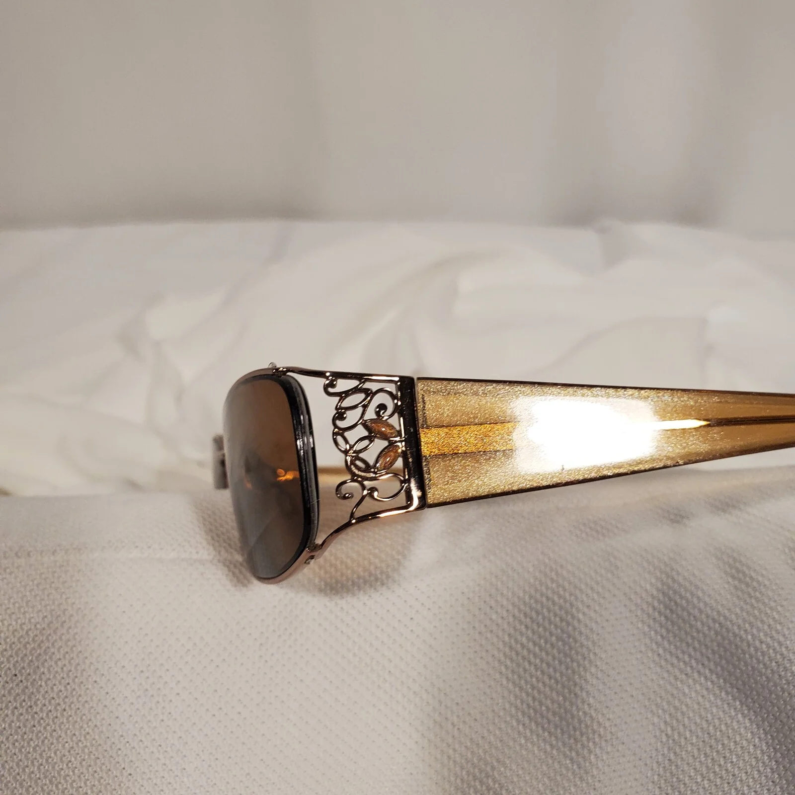 SOPHIA LOREN BEAU RIVAGE 44 Eyeglasses Frame Gold Tone Filagree 54-17-135 2