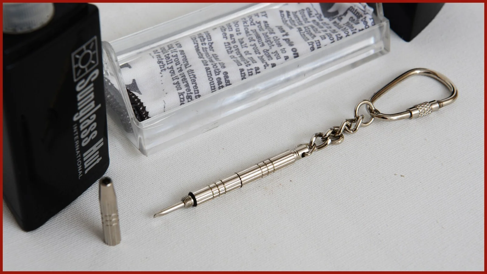 Sunglass Hut Eye Glass Screwdriver Repair Kit with Glass Cleaner 2