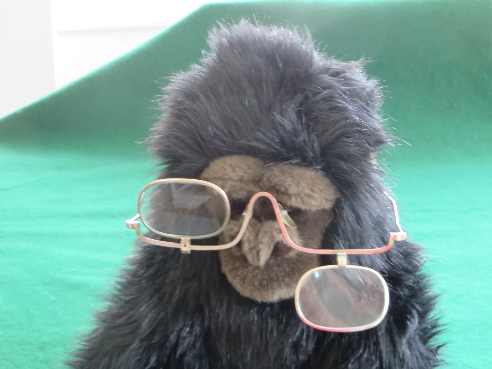 Taiwan Unusual Eyeglasses Uplifting One or Both Lenses 3