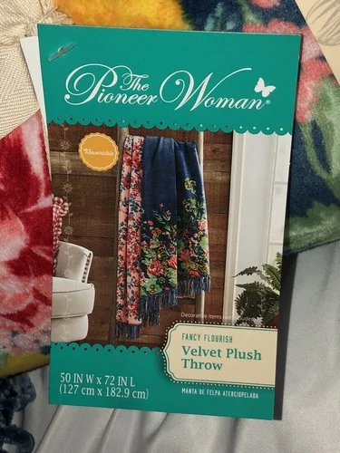 The Pioneer Woman Lot Plush Reversible Throw Fancy Flourish + Eyeglass Set +case 4