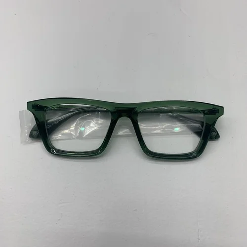 Theo Mille + 87 Green Transparent Frames*