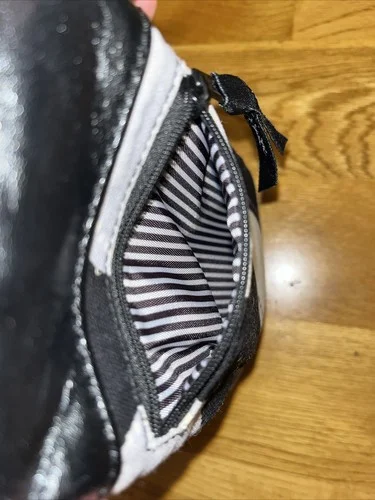 Thirty One Eyeglass Case- Black And White With Zipper Pocket 4