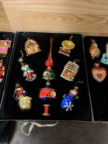Thomas Pacconi Museum Series Glass Christmas Ornaments Set of 4 3