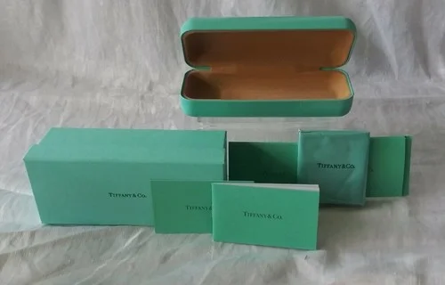 Tiffany & Co Eyeglass Sunglasses Case with Cleaning Cloth Magnetic