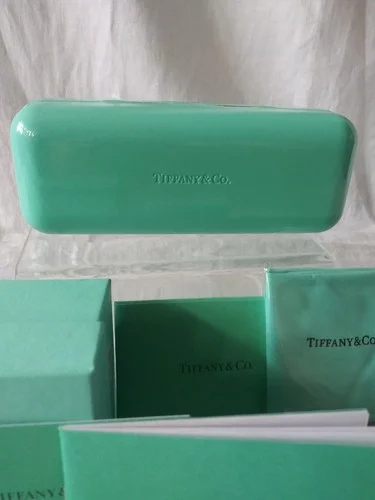 Tiffany & Co Eyeglass Sunglasses Case with Cleaning Cloth Magnetic 2