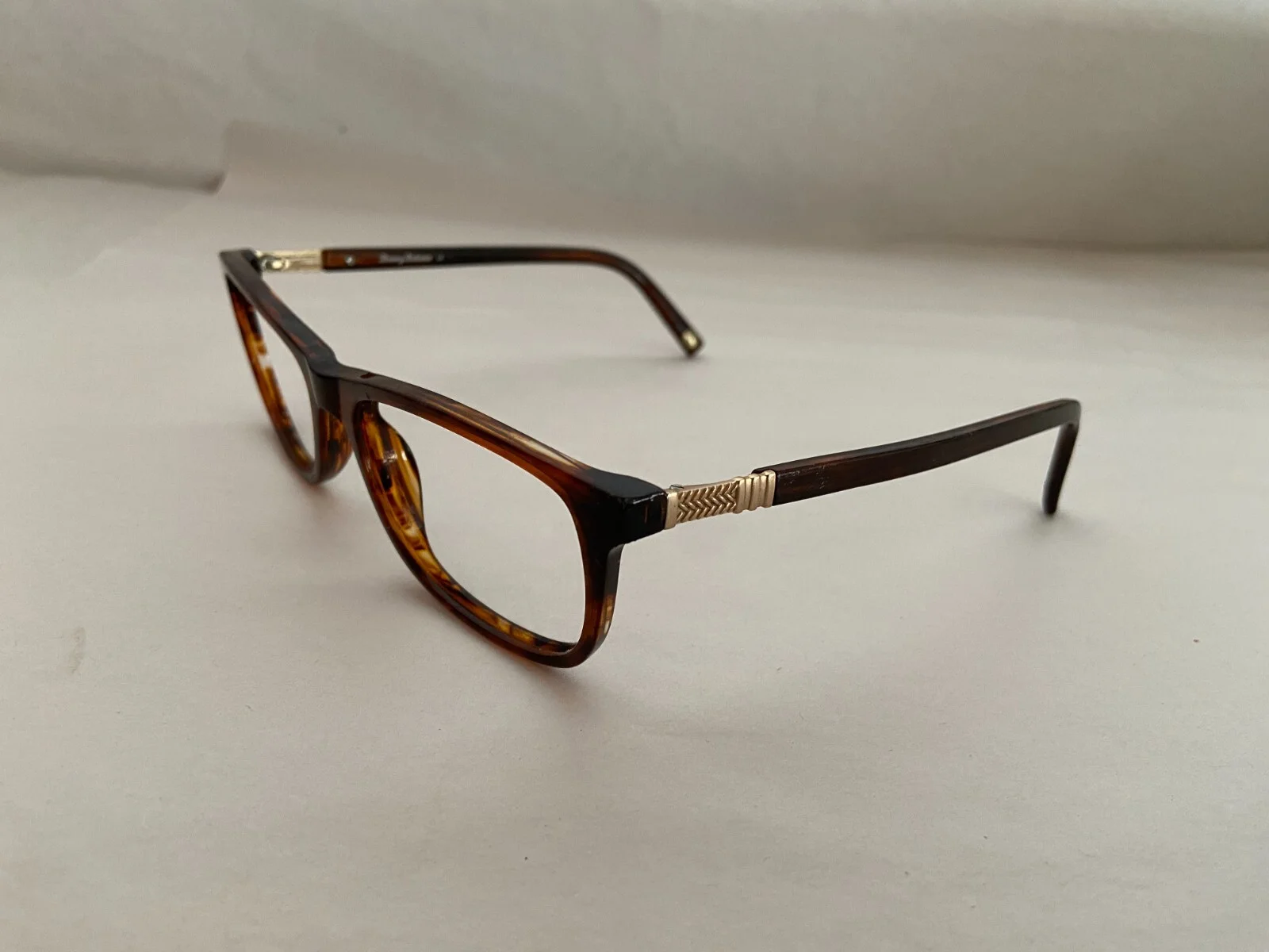 Tommy Bahama Eyeglass Frames TB4037 Brown Horn 145 3