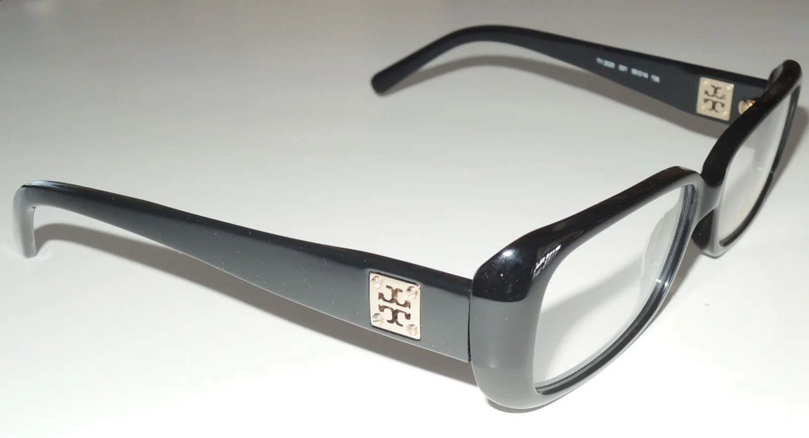 TORY BURCH 2020 501 BLACK WITH GOLD TRIM EYEGLASS FRAMES 135 50 -14