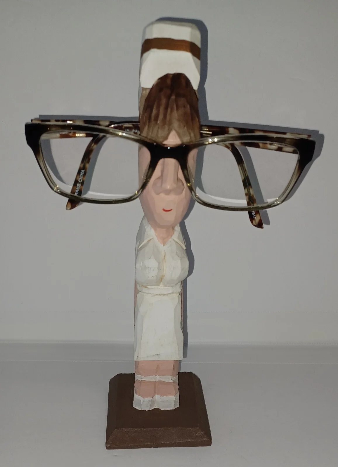 Unique Handmade Wooden PEEPERS Eyeglasses Keepers Nurse with Chart Vintage 4