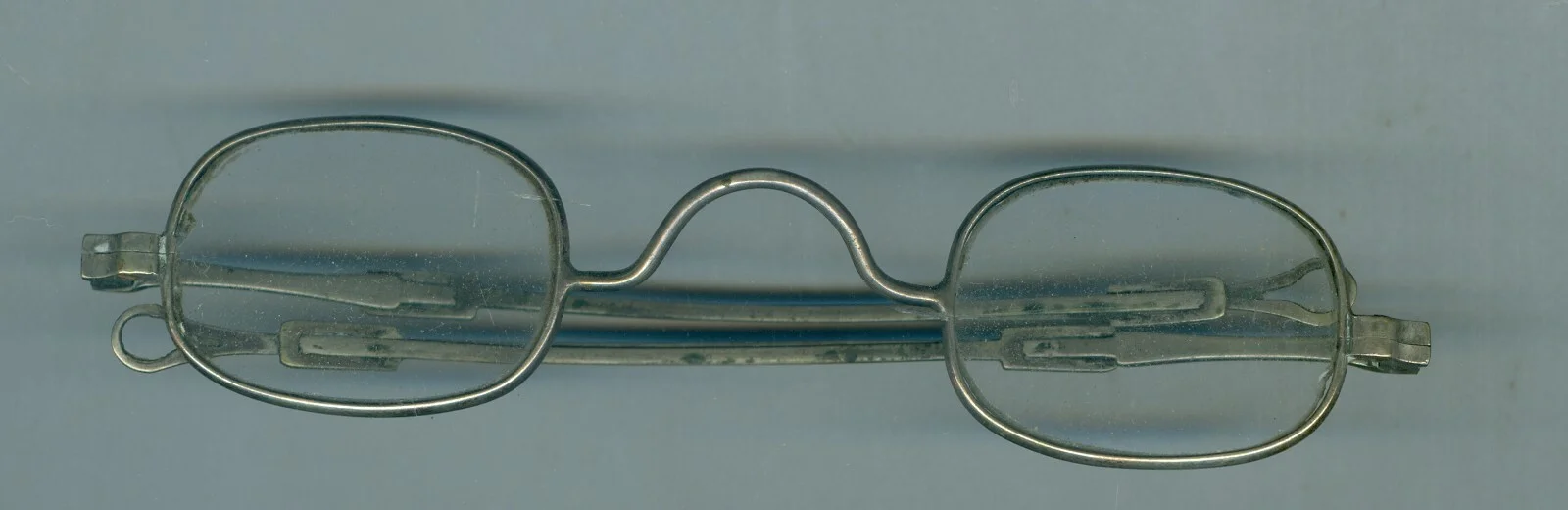 Unusual 1800’s Child’s Eye Glasses with a Very Old Metal Case 2