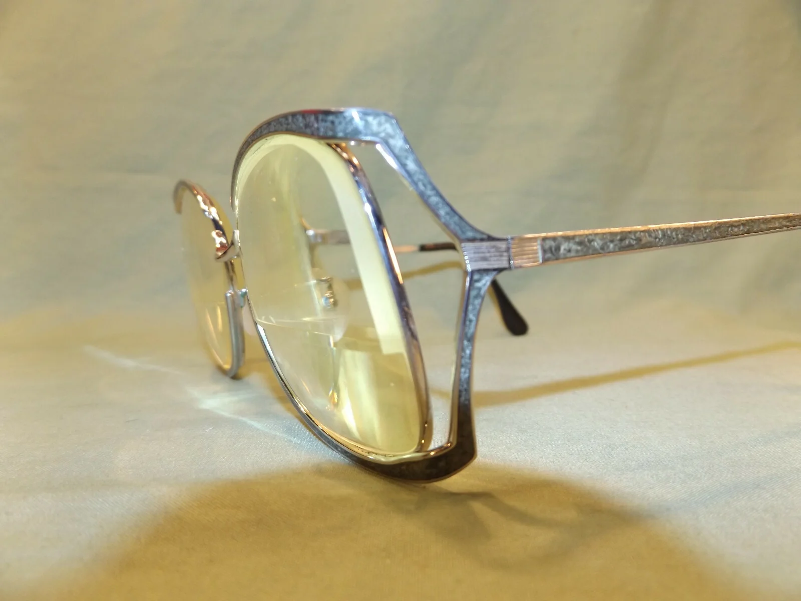 Unusual RETRO LADIES EYEGLASSES Chrome Metal ENAMEL Frames 52018 VERY COOL! 3