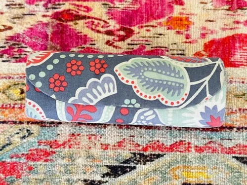Vera Bradley Nomadic Floral Eyeglass Frames 53-16-135 & Storage Case 3