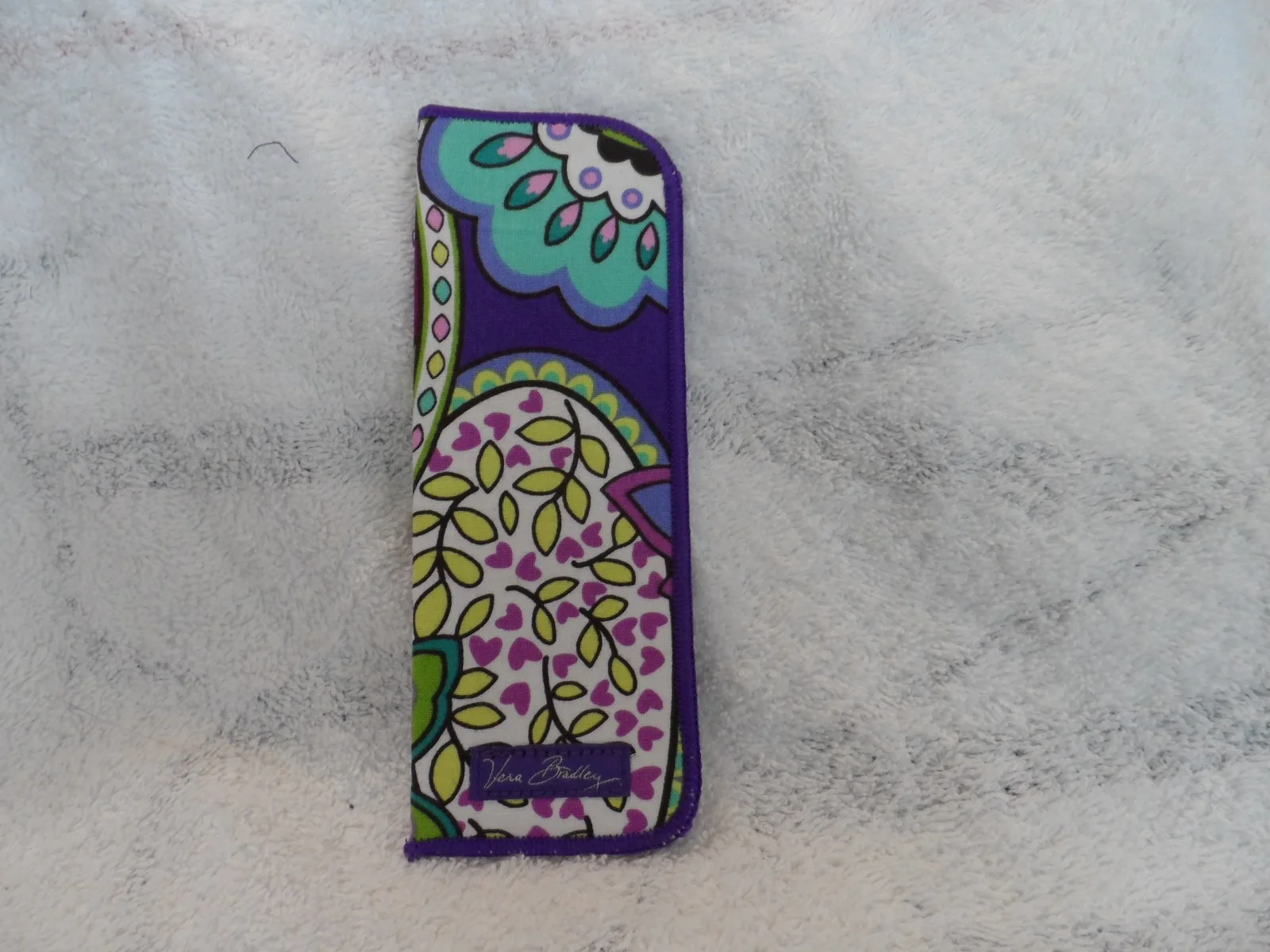 Vera Bradley readers slim eyeglass case in Sittin In A tree Pattern 2