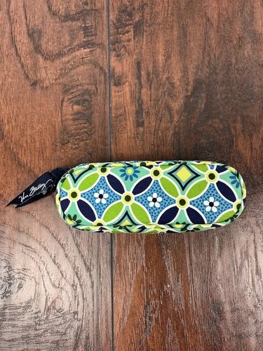 Vera Bradley Soft Glasses Eyeglass Case Zip Around Daisy Daisy Green Blue White 1