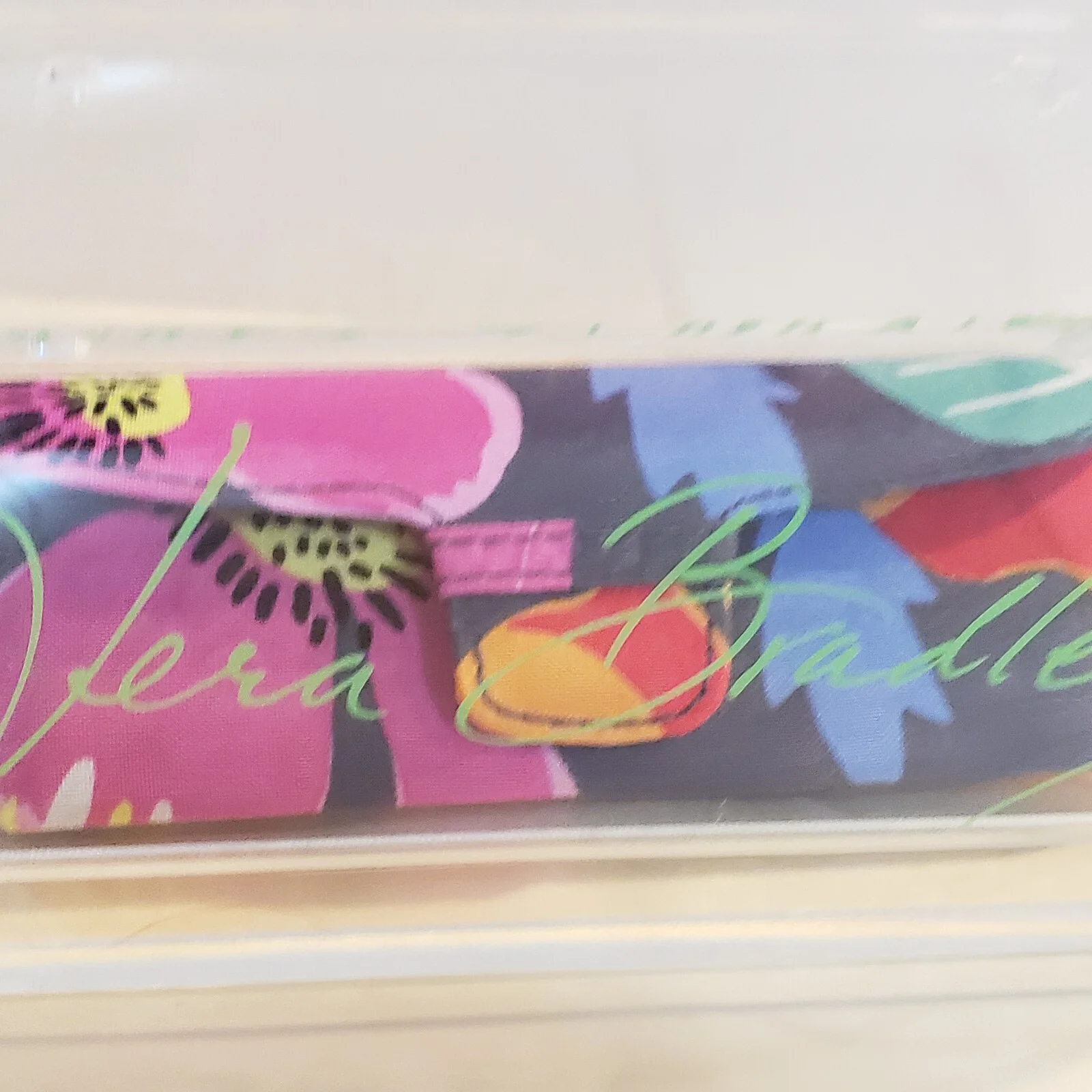 Vera Bradley Womens Jazzy Blooms 2013 Clamshell Eyeglass Case w/Acrylic Display 4