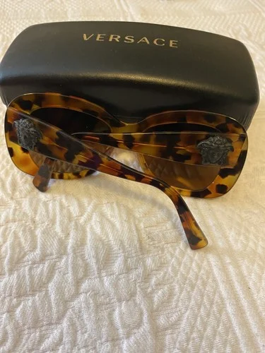 Versace sunglasses frames has Rx lens in selling For Frames Only 2